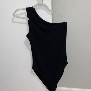 One shoulder black body suit